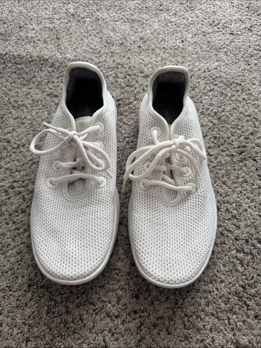 Allbirds tree runners white. Women’s 10